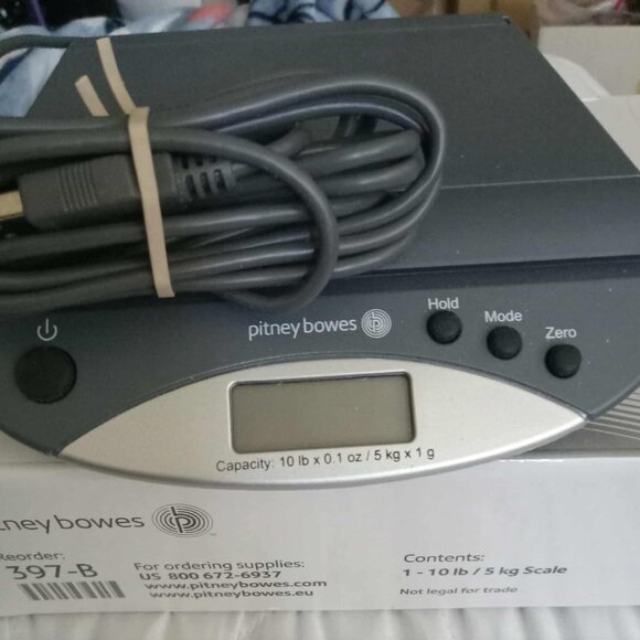 Pitney Bowes 397-B 10 lb Capacity Integrated USB Shipping Scale, barely used - Picture 3 of 4